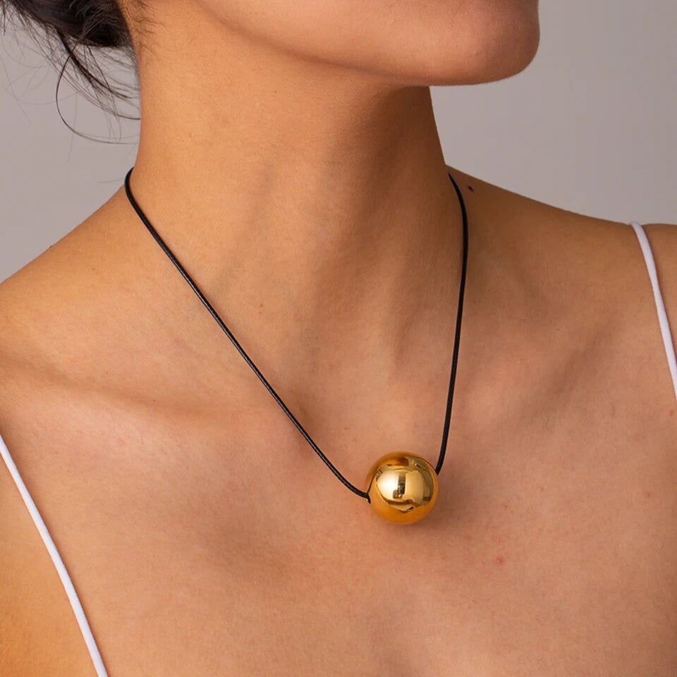 Luz Necklace