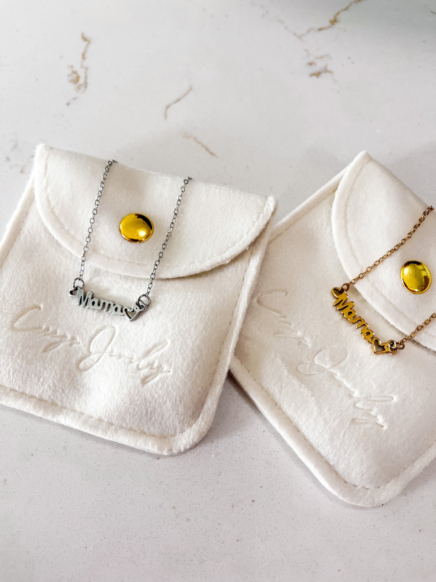 Mamá Necklace