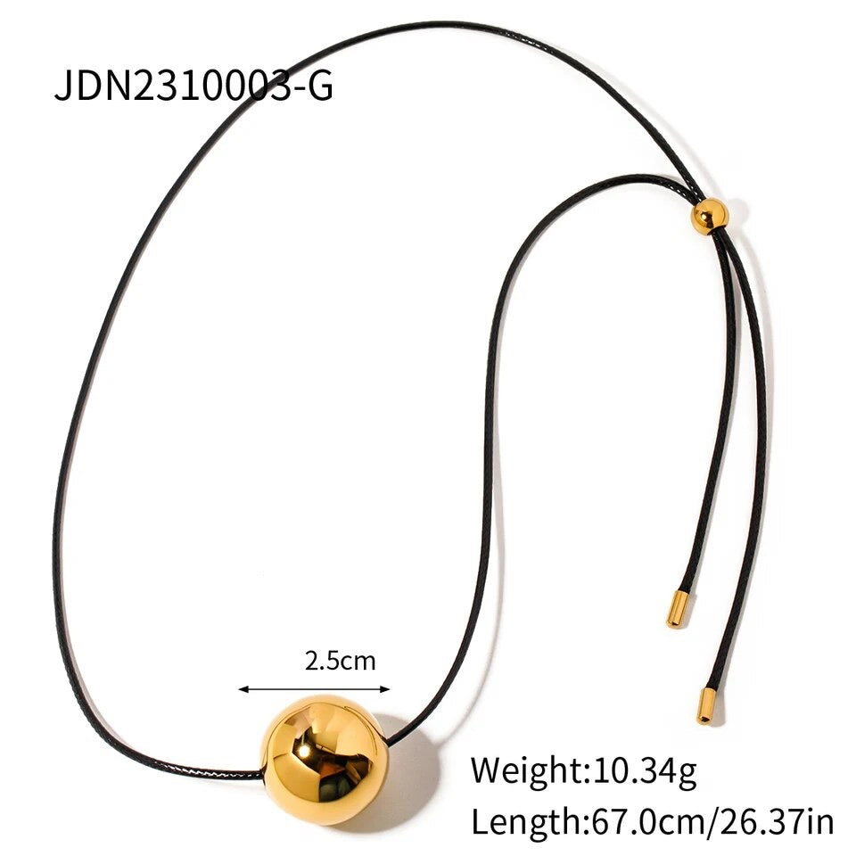 Luz Necklace