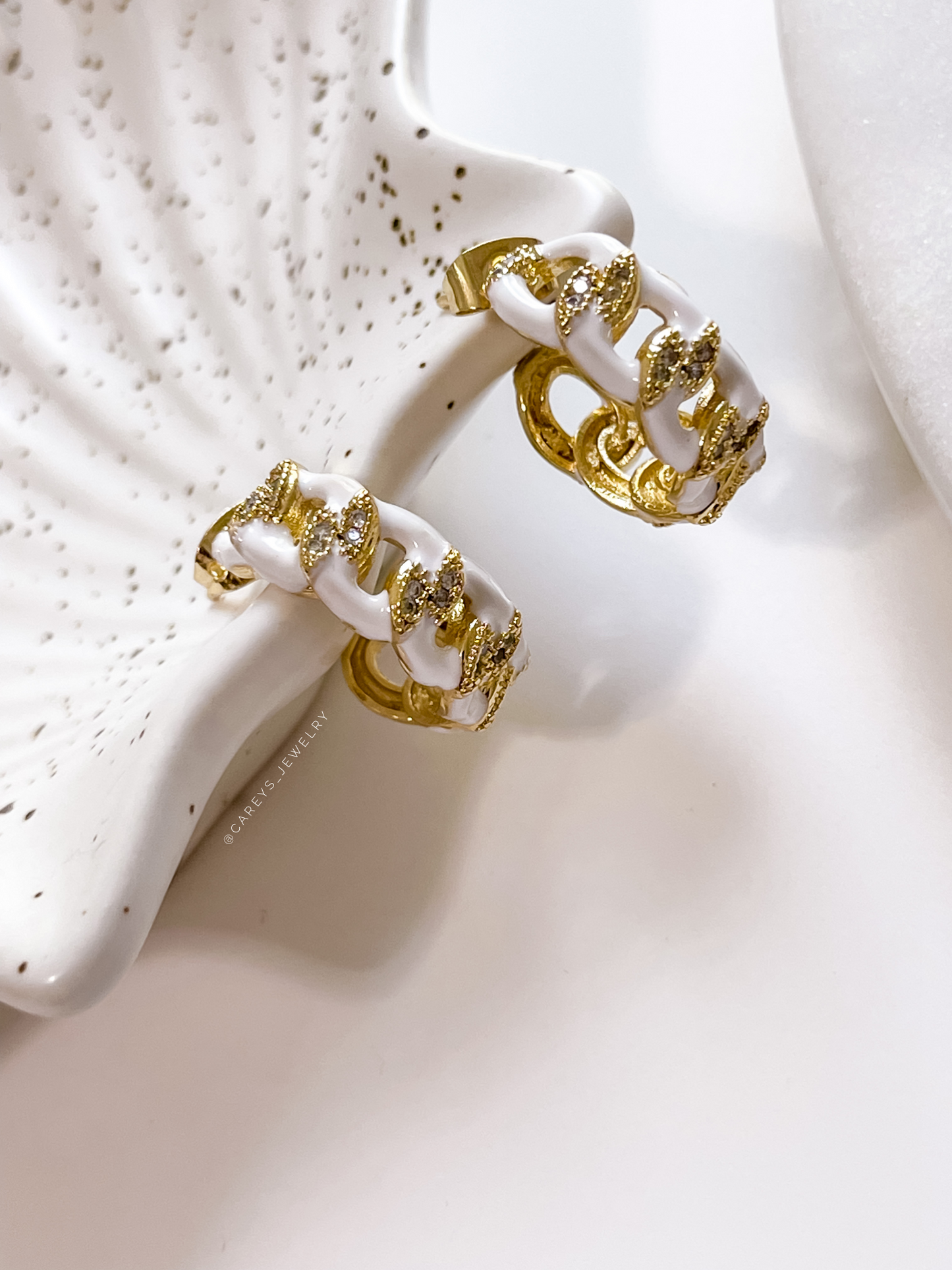 Corina Hoops