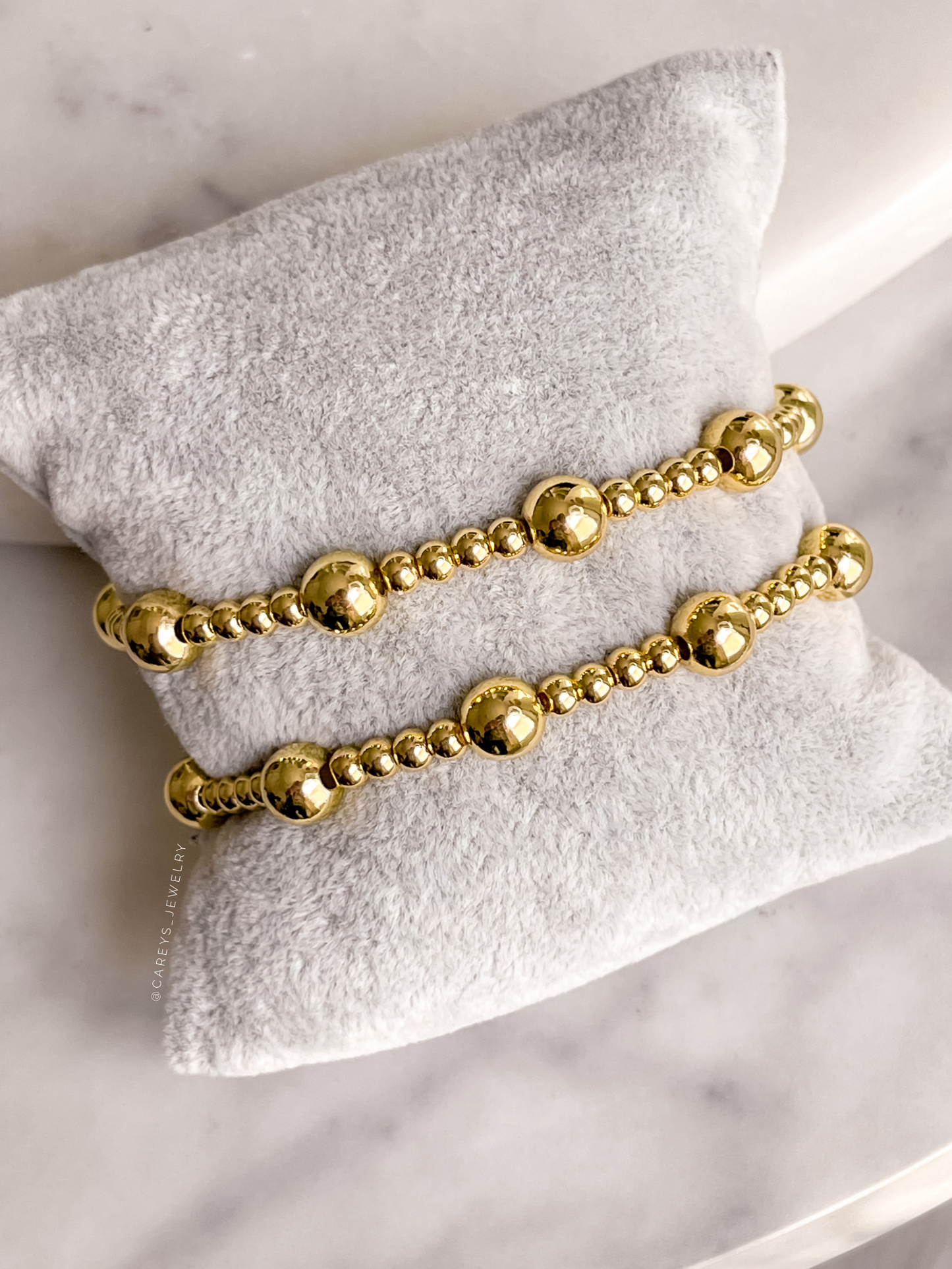Set of 2 Gold Bracelets